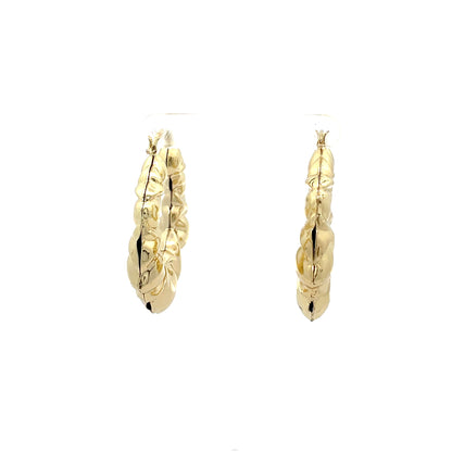 Hug & Kiss Shrimp Earrings - Size 14