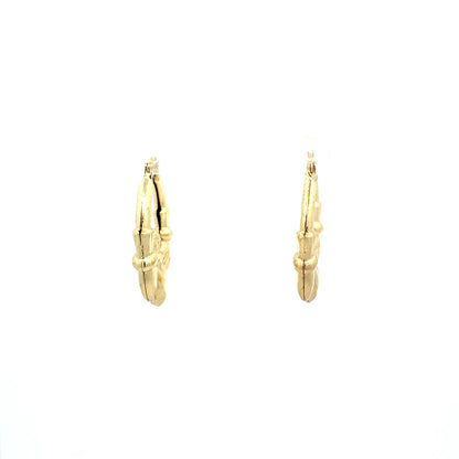 Hug & Kiss Irish Crown Earrings - 303