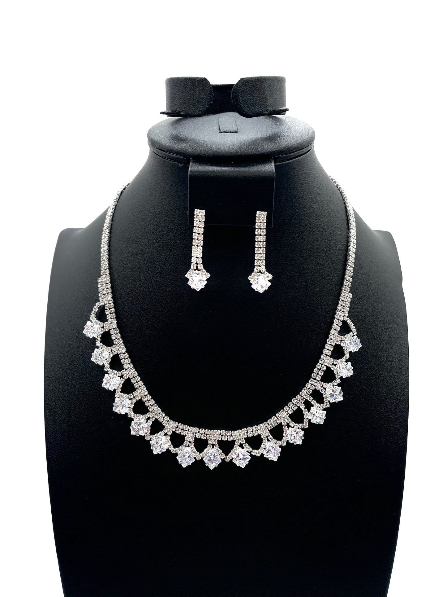 Queen of the Day Wedding Set (Small) - Silver 16