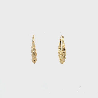 Hug & Kiss Shrimp Earrings - Size 02