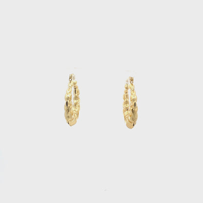 Hug & Kiss Shrimp Earrings - Size 11